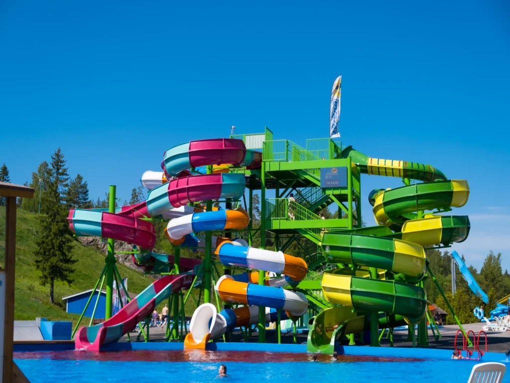 Sun pool & tower slides
